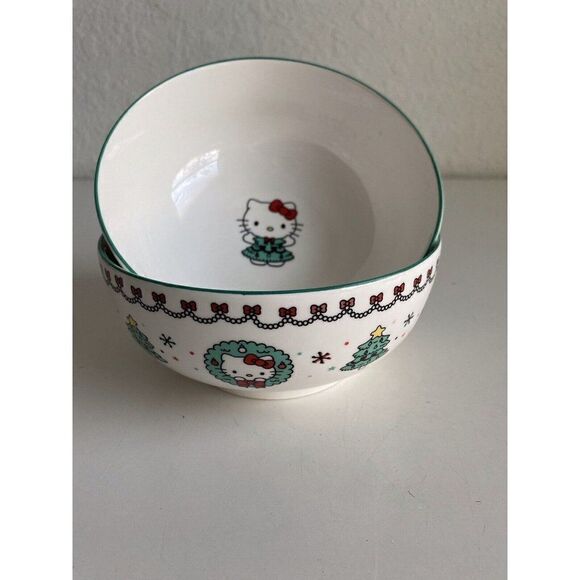 Set Of 2 Sanrio Hello Kitty Ceramic 27 Oz Bowl Christmas Tree Dress Snowflake - Picture 1 of 13
